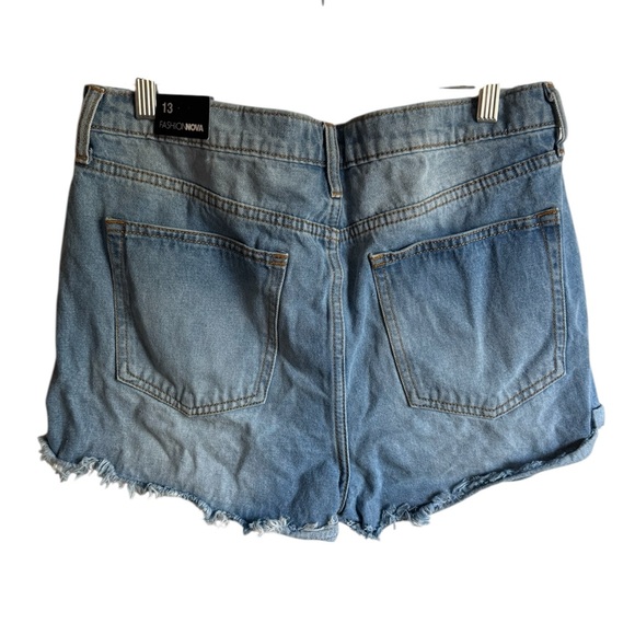 🛍️Denim Shorts - Picture 2 of 5